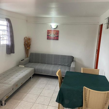 Logement De 40M2 Avec Terrasse, Moderne Et Equipe Petit-Canal 외부 사진