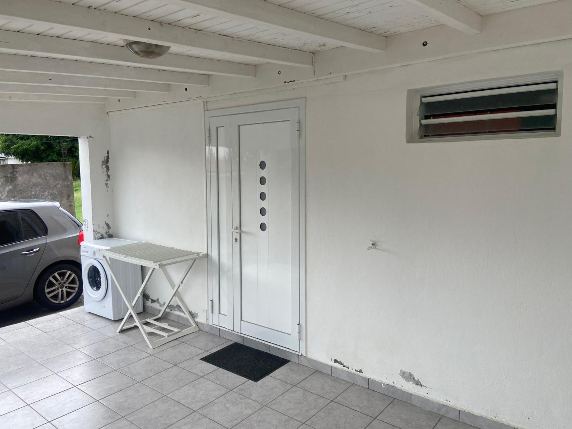 Logement De 40M2 Avec Terrasse, Moderne Et Equipe Petit-Canal 외부 사진